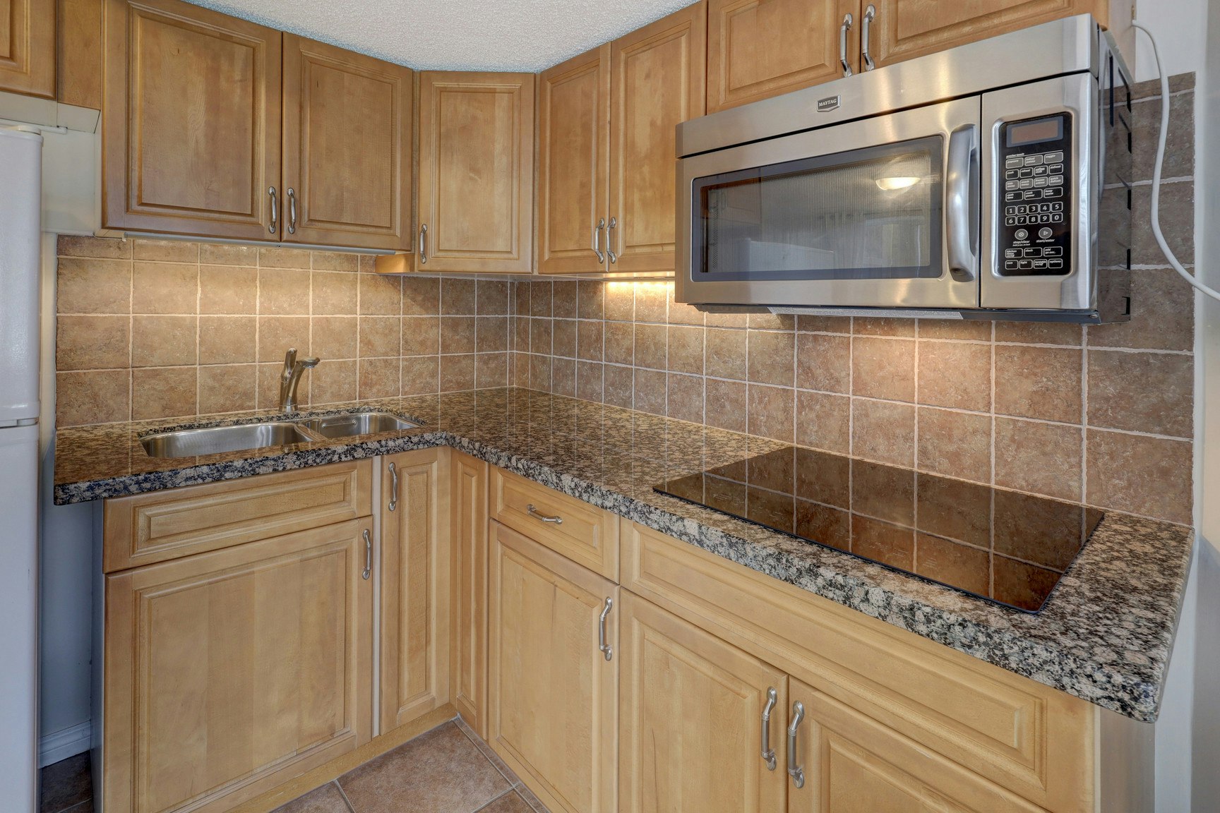 B-2208 33 Street Southwest, Calgary, AB, T3E 2T1 - 4