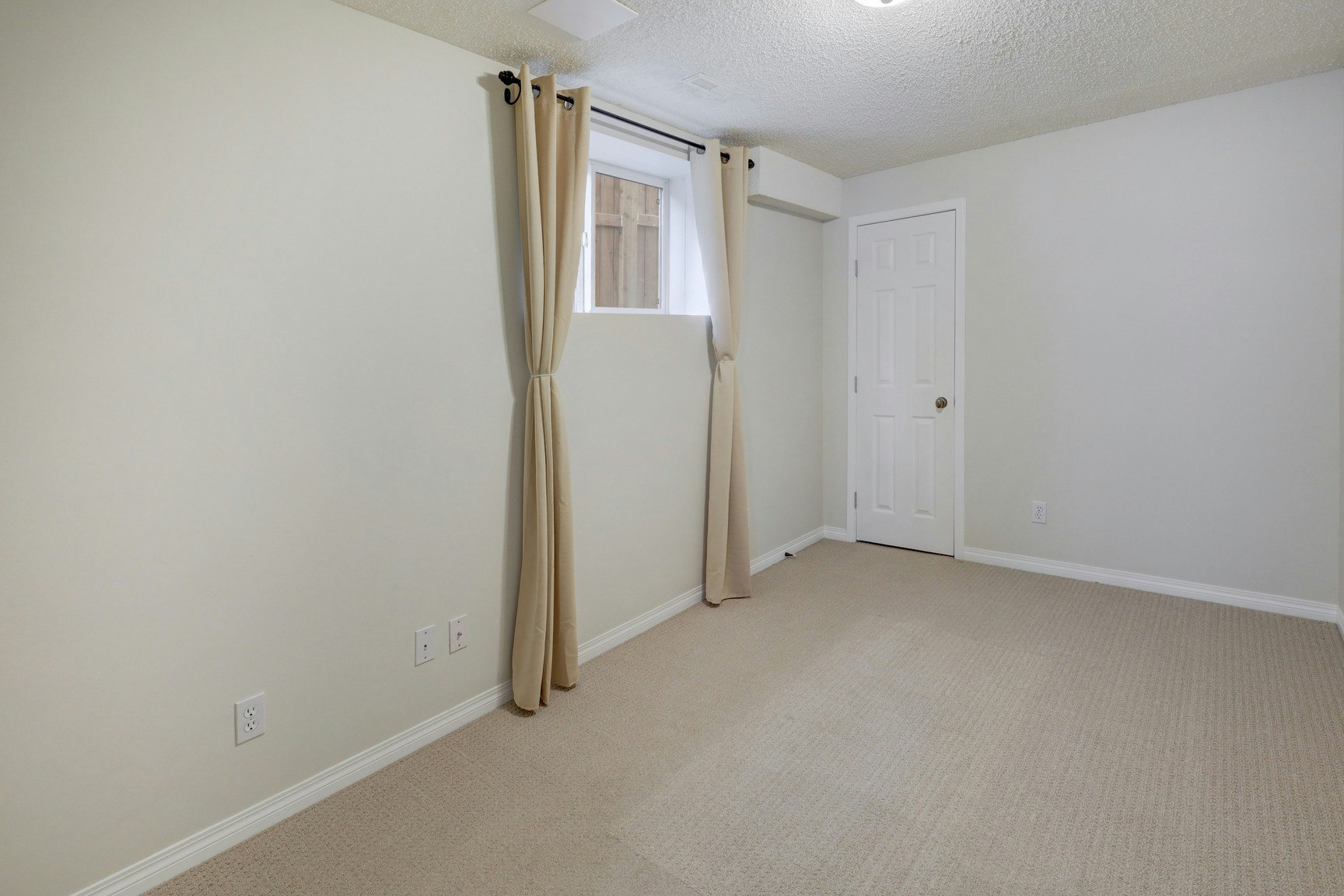 B-2208 33 Street Southwest, Calgary, AB, T3E 2T1 - 14