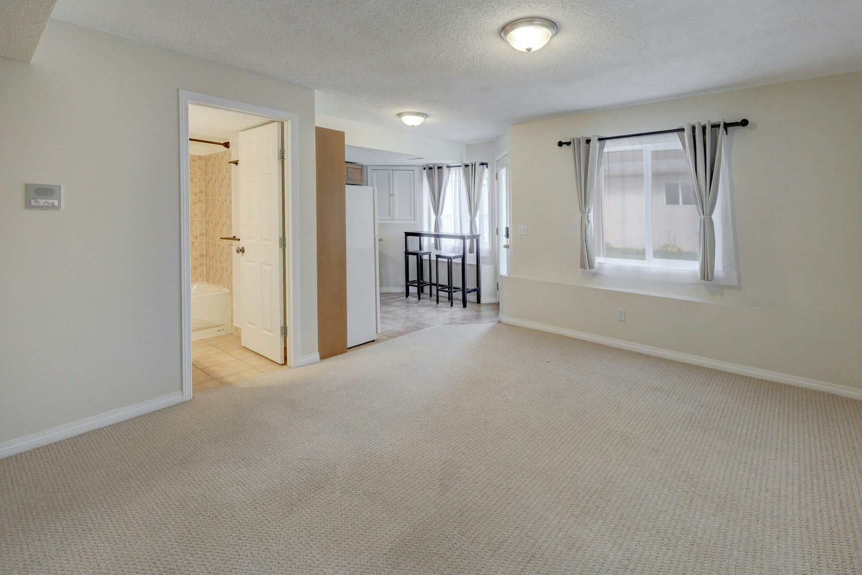 B-2208 33 Street Southwest, Calgary, AB, T3E 2T1 - 8