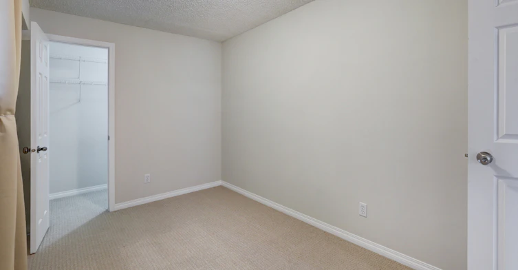 B-2208 33 Street Southwest, Calgary, AB, T3E 2T1 - 16