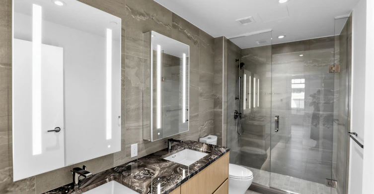 308-785 Harbour Way, North Vancouver, BC, V7P 0G3 - 7