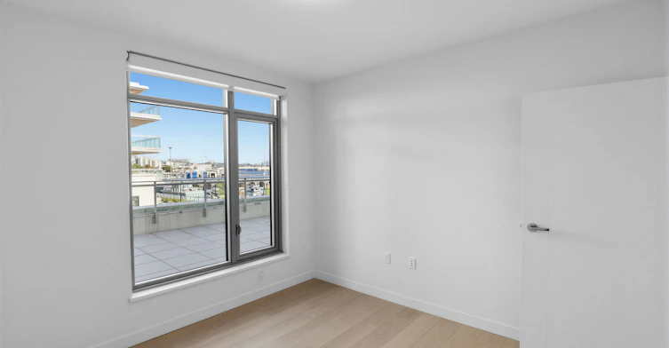 308-785 Harbour Way, North Vancouver, BC, V7P 0G3 - 6