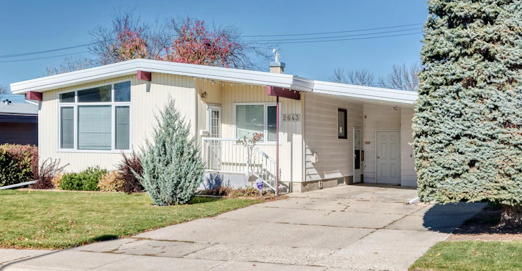 2643 21 Avenue S, Lethbridge, AB, T1K 1H9