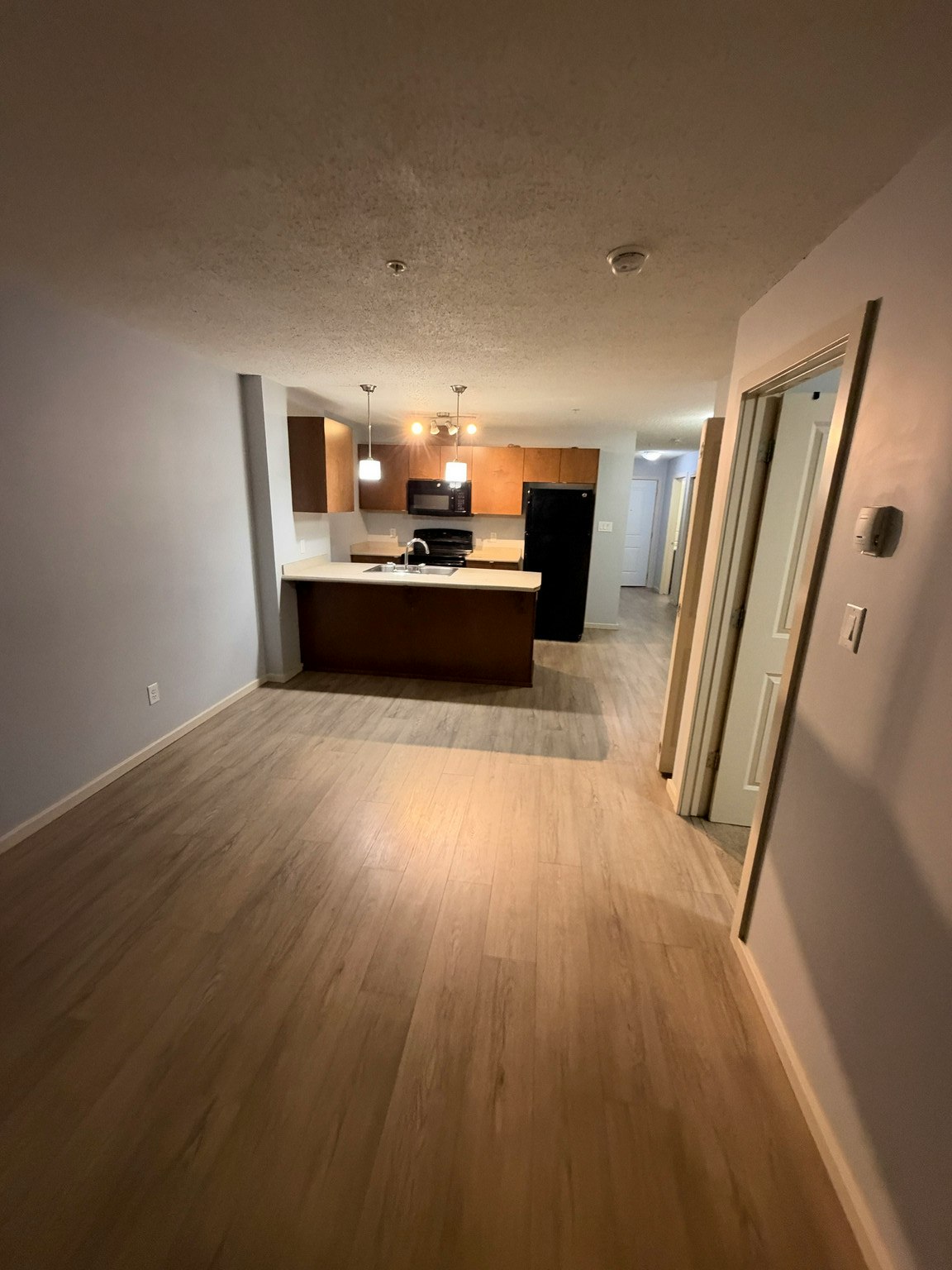 340 Windermere Road Northwest, Edmonton, AB, T6W 2P2 - 8