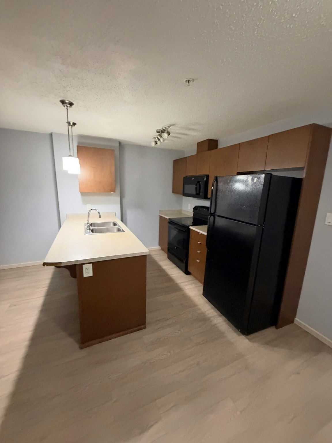 340 Windermere Road Northwest, Edmonton, AB, T6W 2P2 - 3