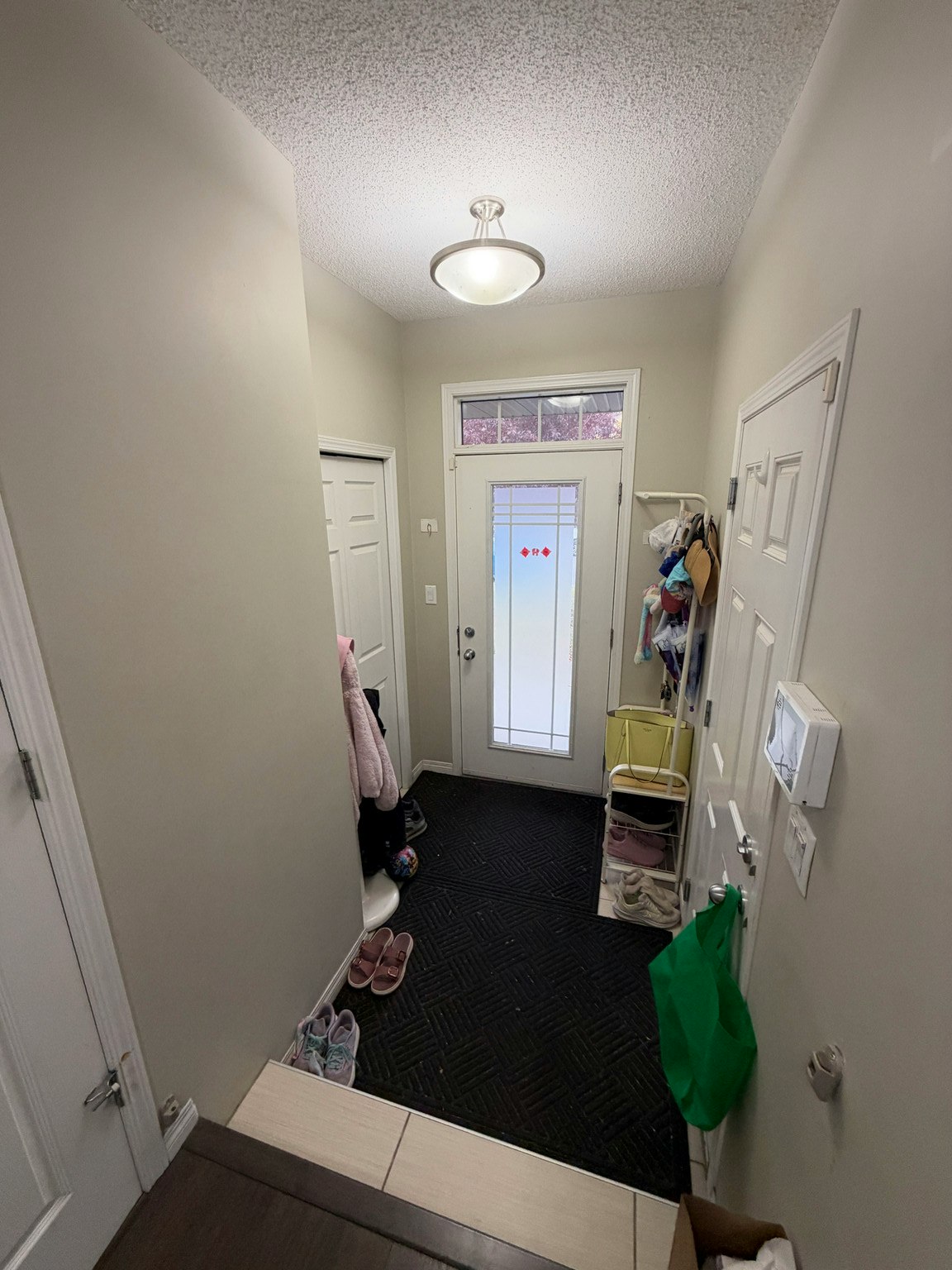 1679 Chapman Way Southwest, Edmonton, AB, T6W 0Y6 - 2