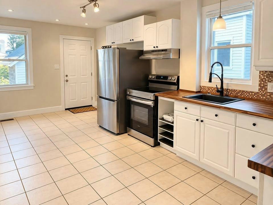 93 Adeline Street, Ottawa, ON, K1S 3L5 - 5