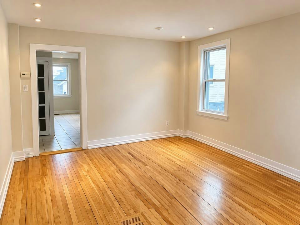 93 Adeline Street, Ottawa, ON, K1S 3L5 - 2