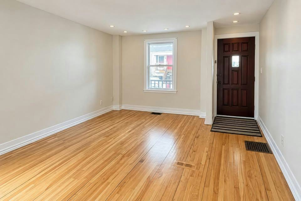 93 Adeline Street, Ottawa, ON, K1S 3L5 - 3