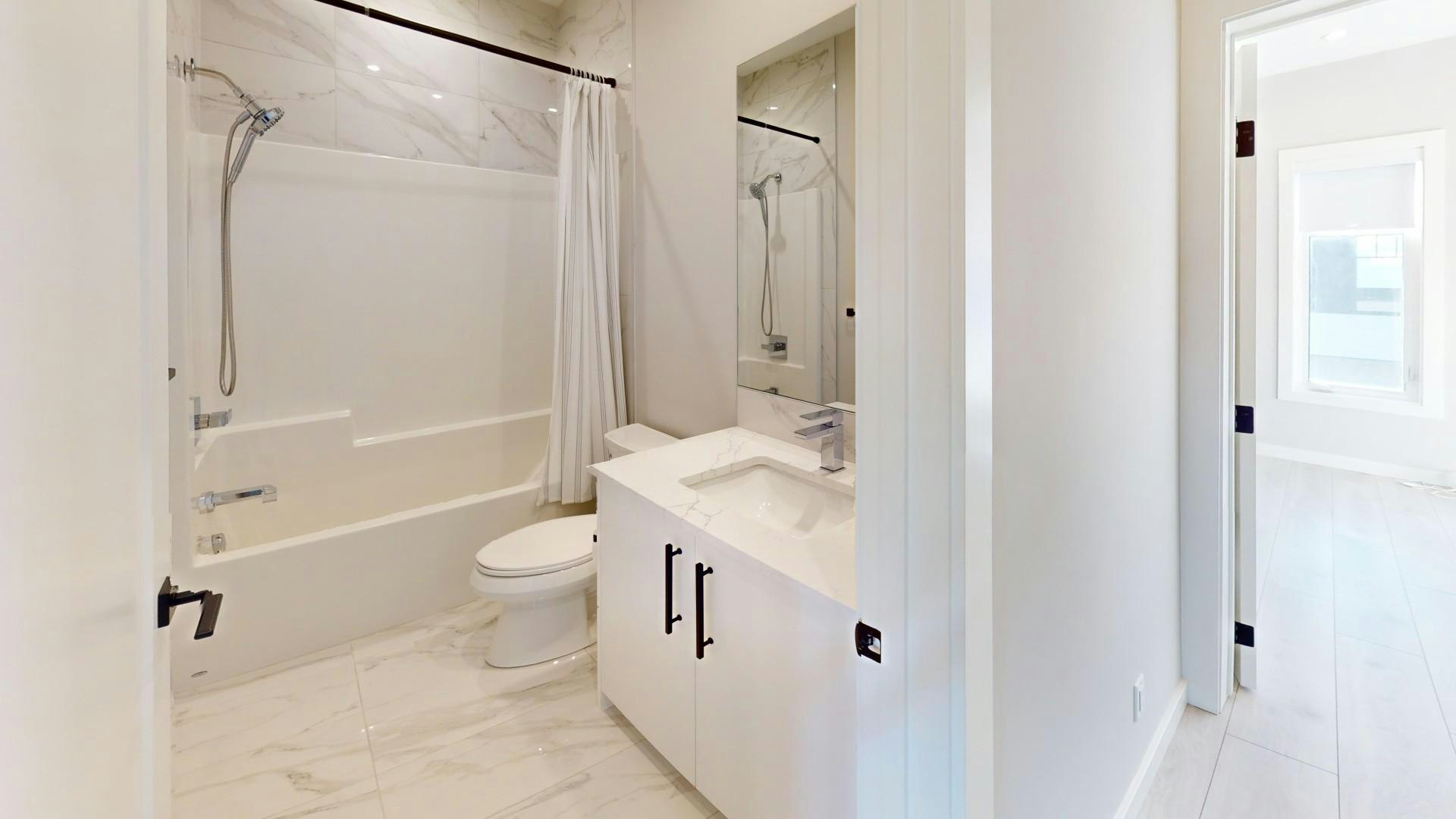 8159 8 Avenue Southwest, Calgary, AB, T3H 6H9 - 32