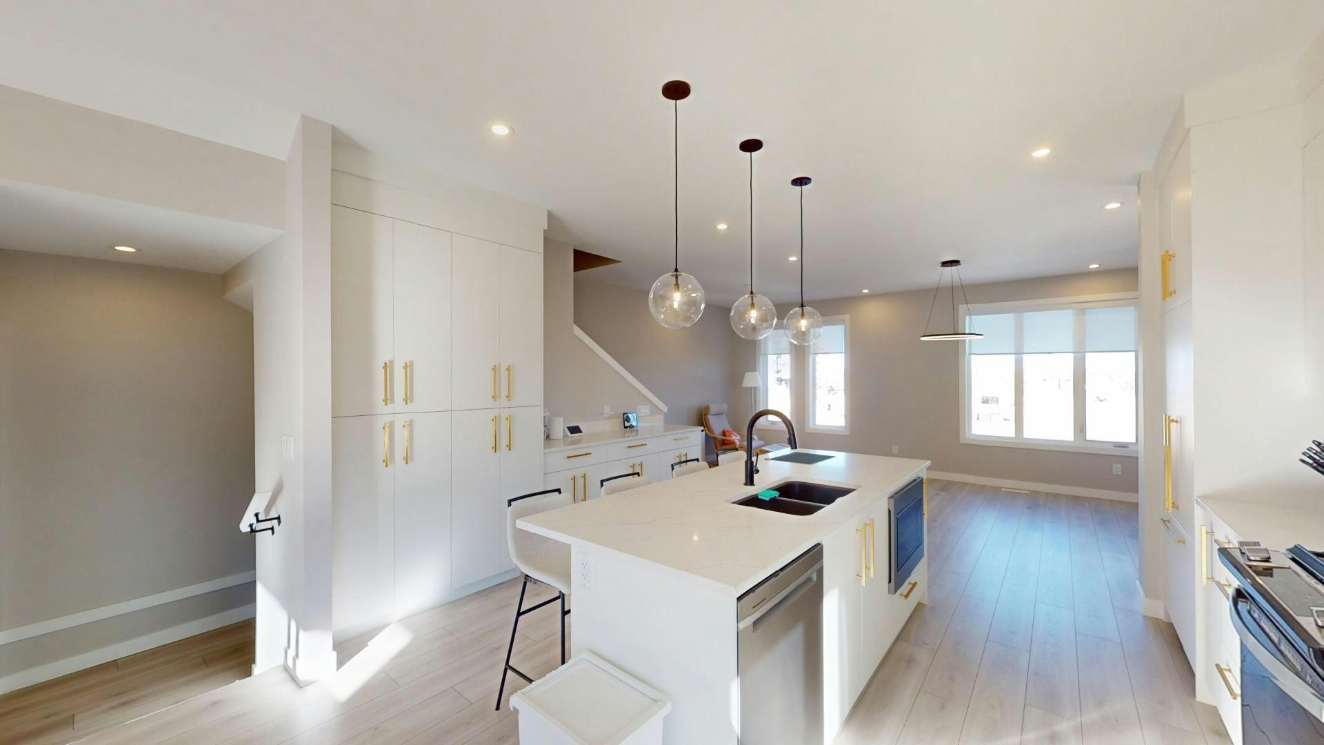8159 8 Avenue Southwest, Calgary, AB, T3H 6H9 - 5