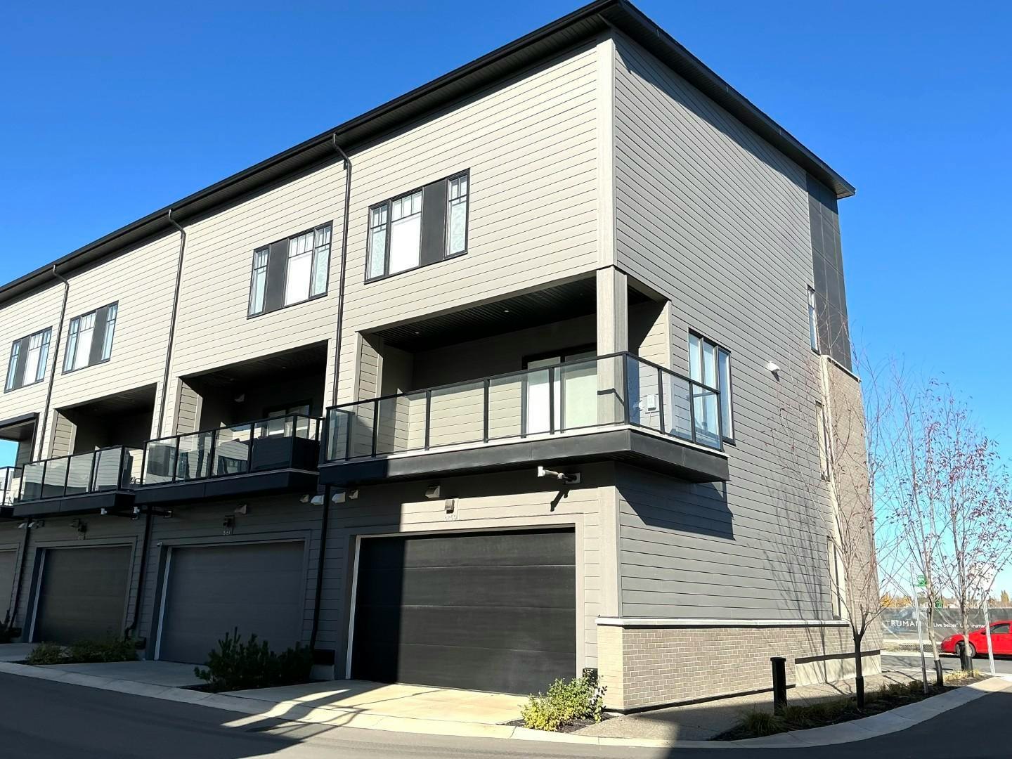 8159 8 Avenue Southwest, Calgary, AB, T3H 6H9 - 34