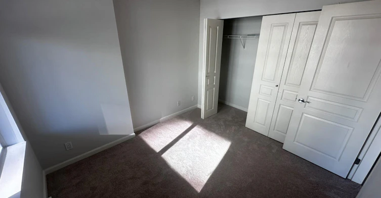 9298 University Crescent, Burnaby, BC, V5A 4X8 - 9