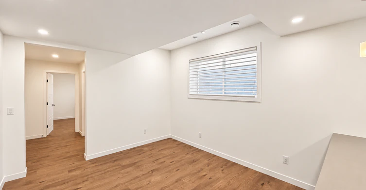 1502 22 Avenue Northwest, Calgary, AB, T2M 1R1 - 4