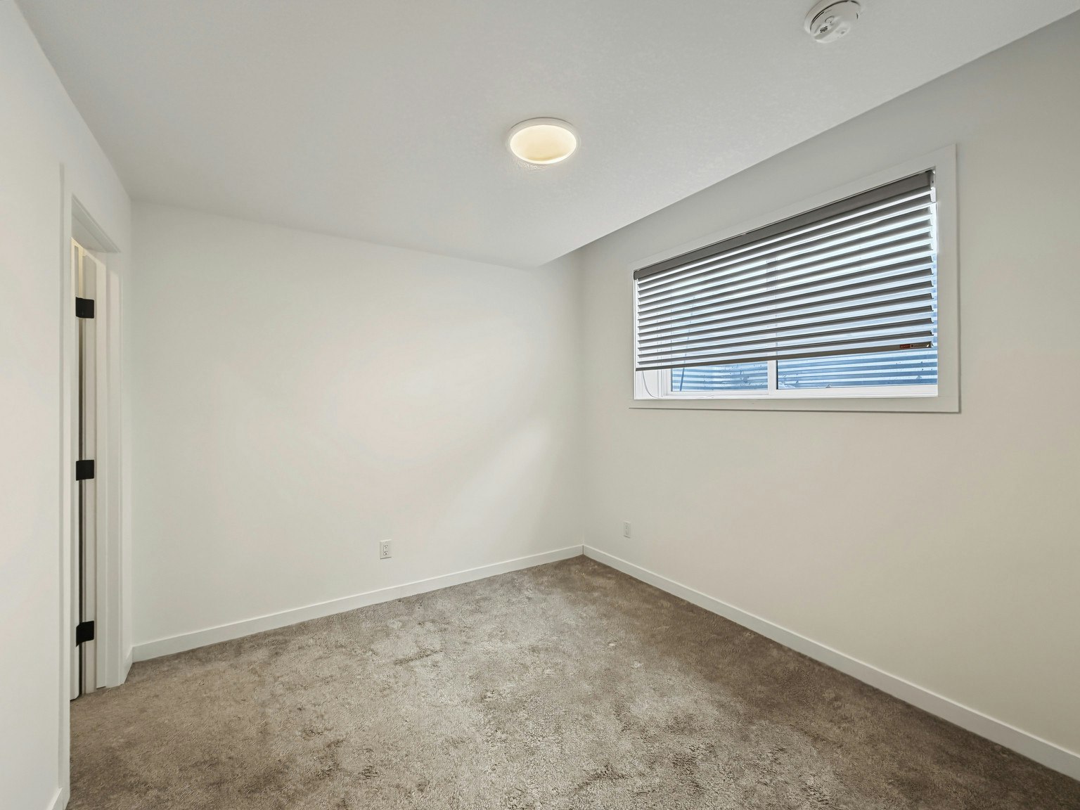 1502 22 Avenue Northwest, Calgary, AB, T2M 1R1 - 15