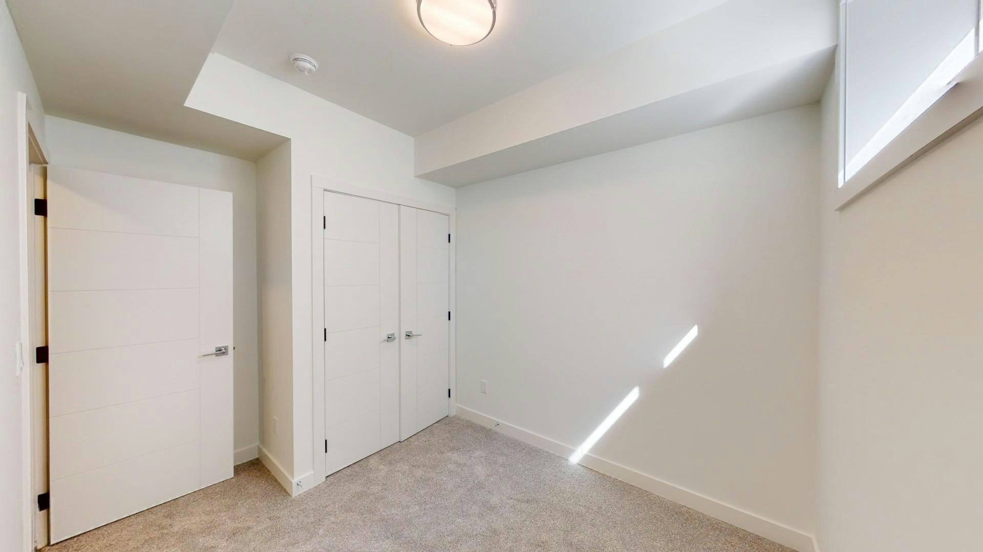 13  Street NW, Calgary, AB, T2M 1T8 - 8