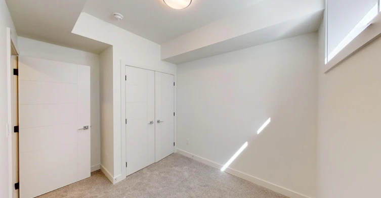 13 Street NW, Calgary, AB, T2M 1T8 - 8