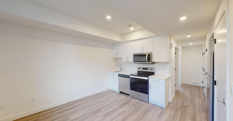 13 Street NW, Calgary, AB, T2M 1T8 - 4