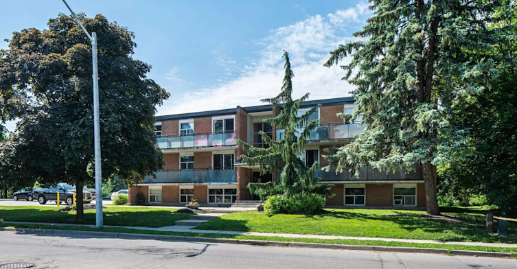240 Southwood Drive, Cambridge, ON, N1S 3S6 - 2