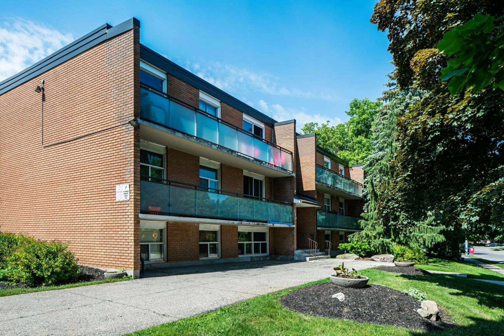 240 Southwood Drive, Cambridge, ON, N1S 3S6 - 11