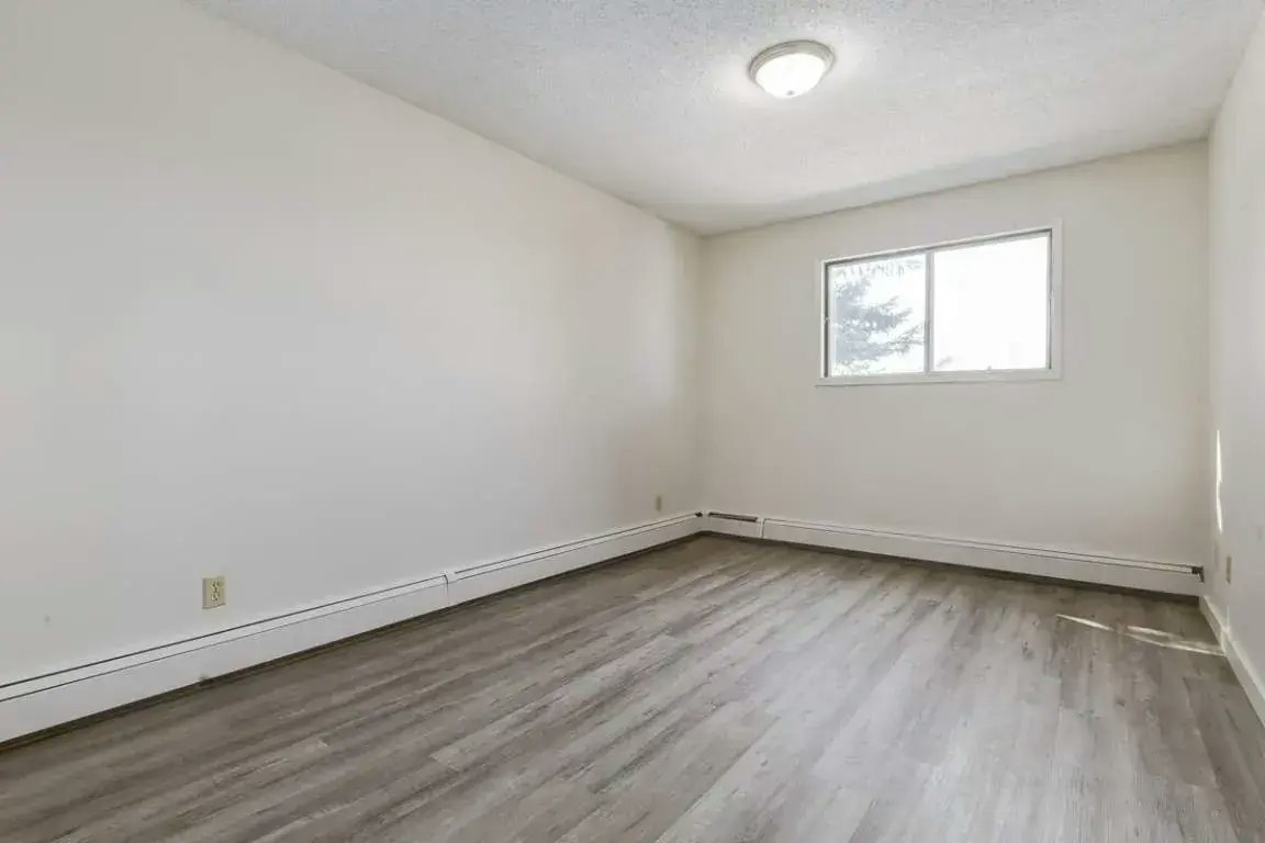 A307-5 Russell Drive, Yorkton, SK, S3N 3V5 - 3
