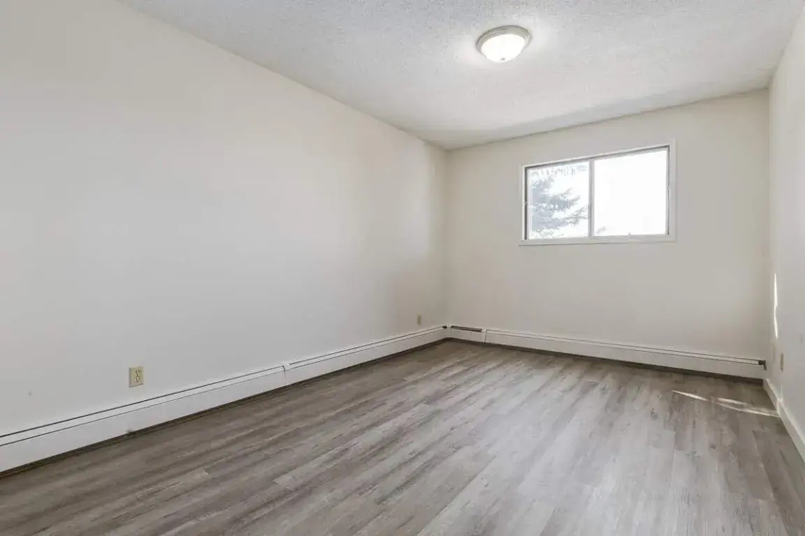 C104-5 Russell Drive, Yorkton, SK, S3N 3V5 - 3