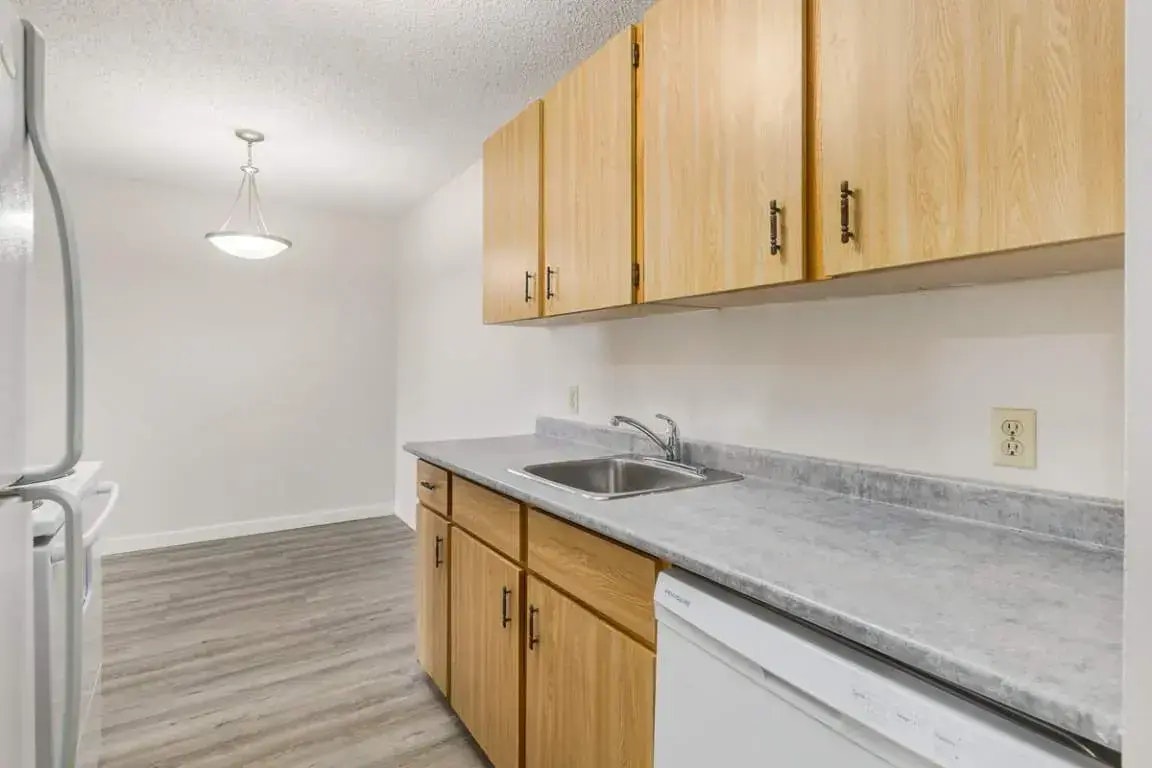 C104-5 Russell Drive, Yorkton, SK, S3N 3V5 - 4
