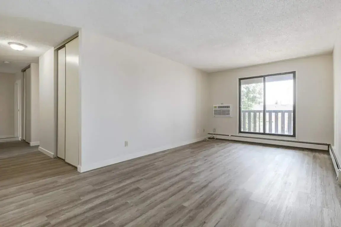 C302-5 Russell Drive, Yorkton, SK, S3N 3V5