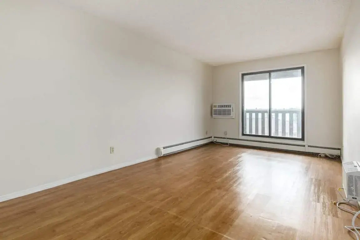 C302-5 Russell Drive, Yorkton, SK, S3N 3V5 - 7