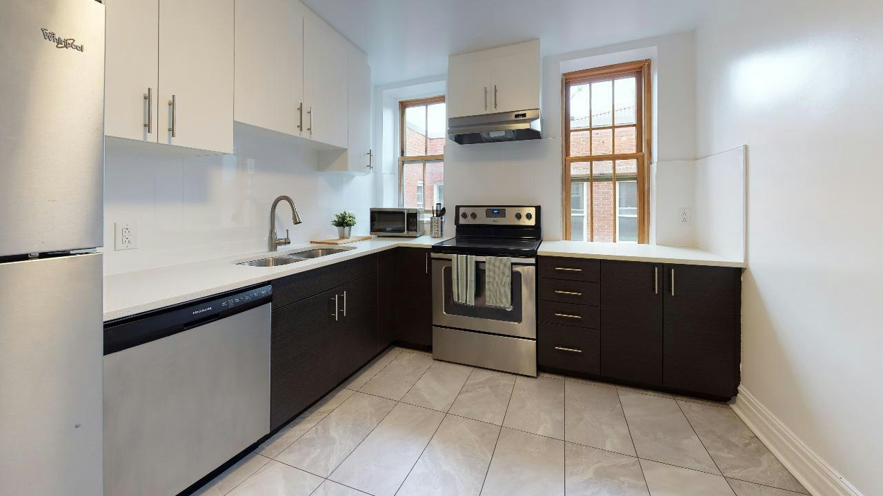 XXX2-4560 Sainte Catherine Street W, Westmount, QC, H3Z 1S2