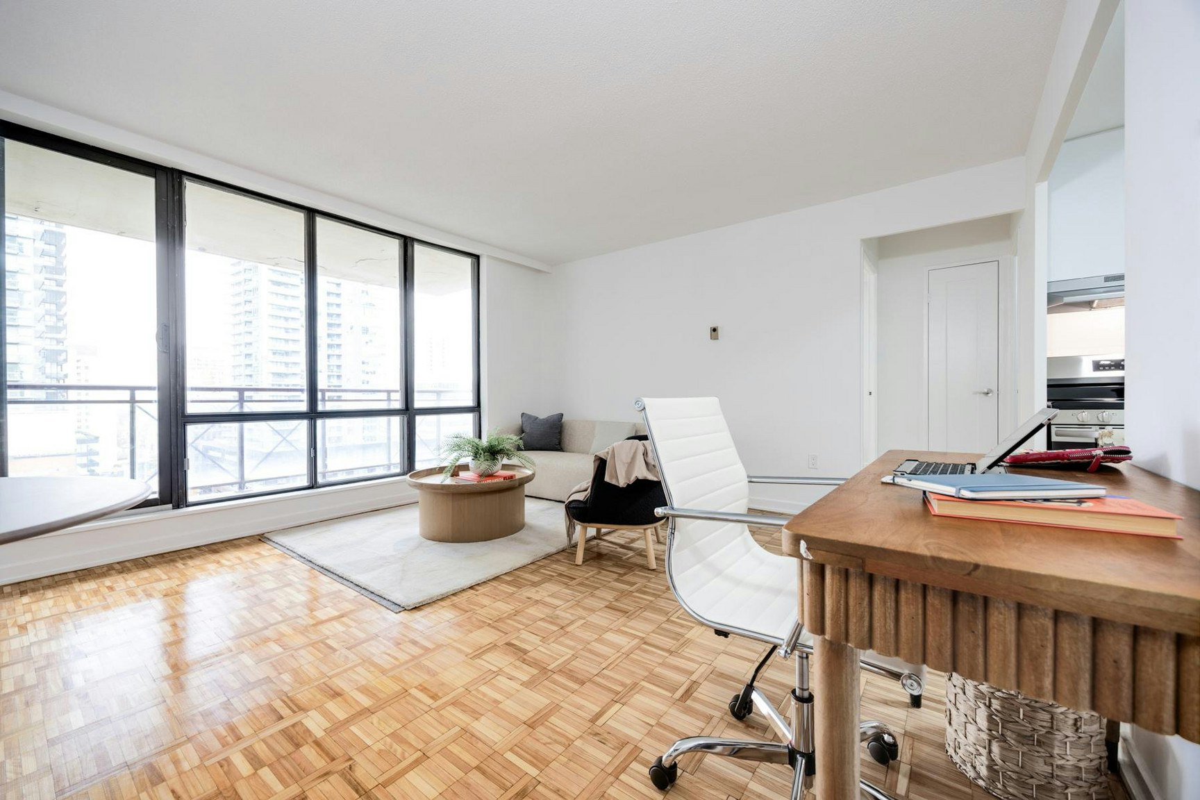 101 Roehampton Avenue, Toronto, ON, M4P 2W2 - 5