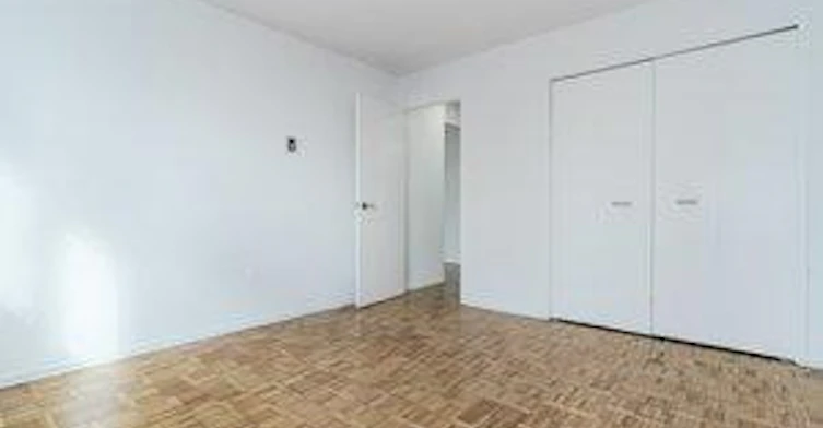 101 Roehampton Avenue, Toronto, ON, M4P 2W2 - 11