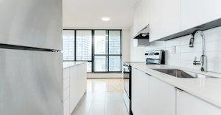 101 Roehampton Avenue, Toronto, ON, M4P 2W2