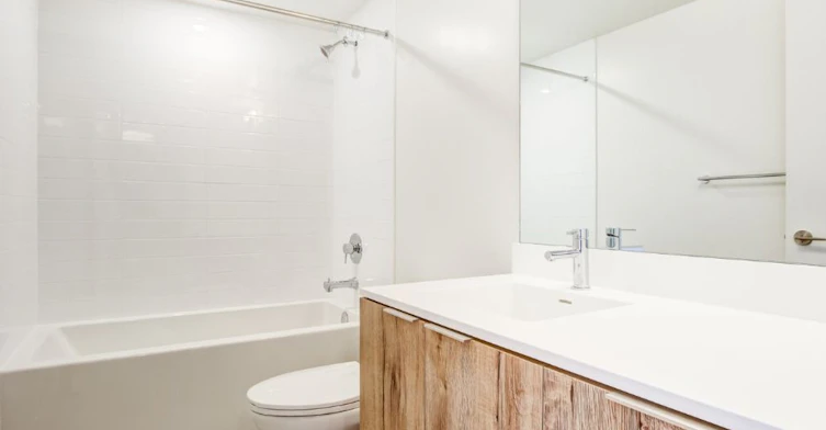 132-39 Niagara Street, Toronto, ON, M5V 1C2 - 5