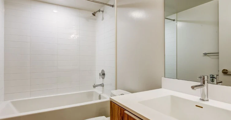 171-39 Niagara Street, Toronto, ON, M5V 1C2 - 5
