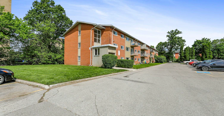 1420-105-1426 Huron Street, London, ON, N5V 2E5
