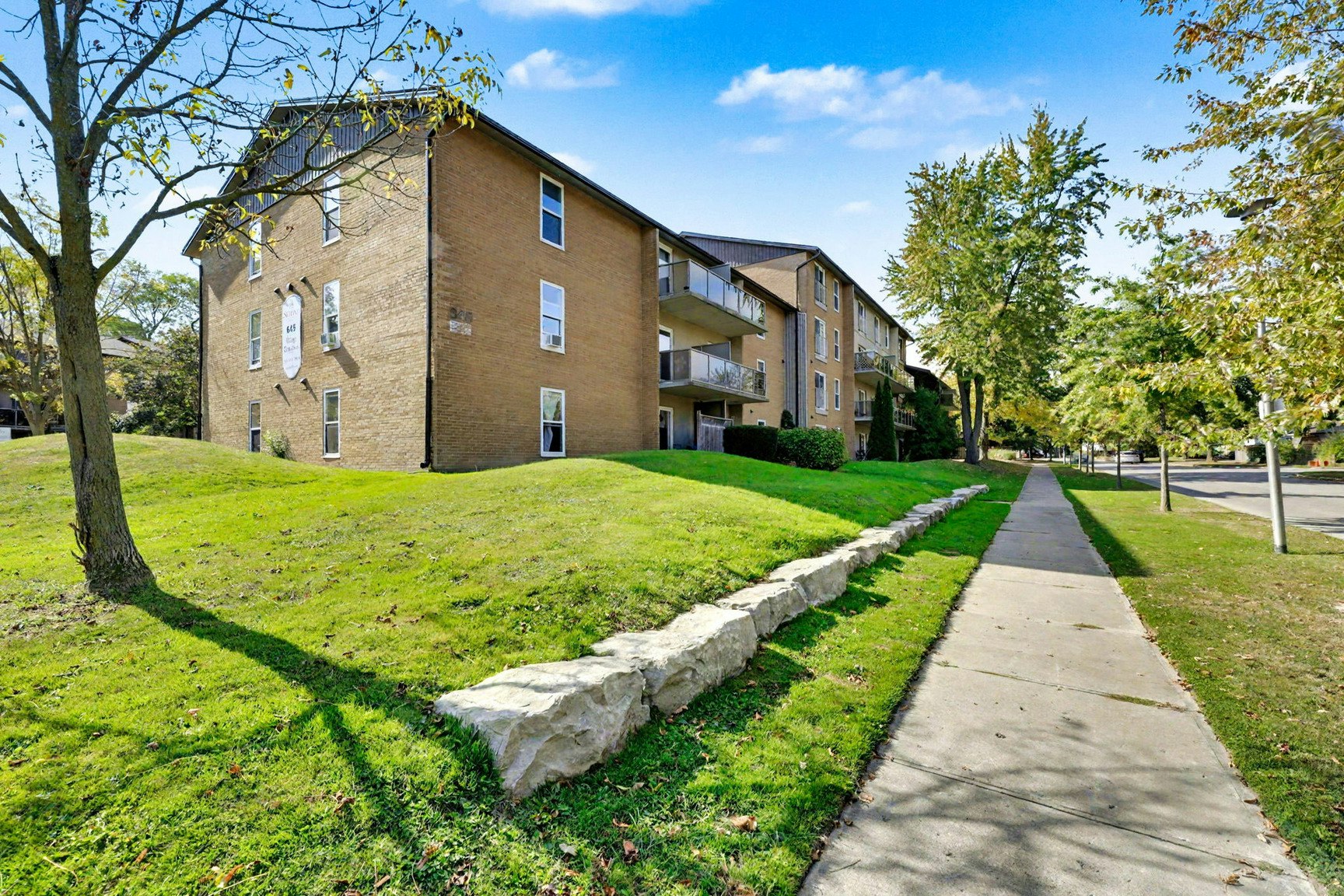 625-206-645 Village Green Avenue, London, ON, N6K 1G6 - 3