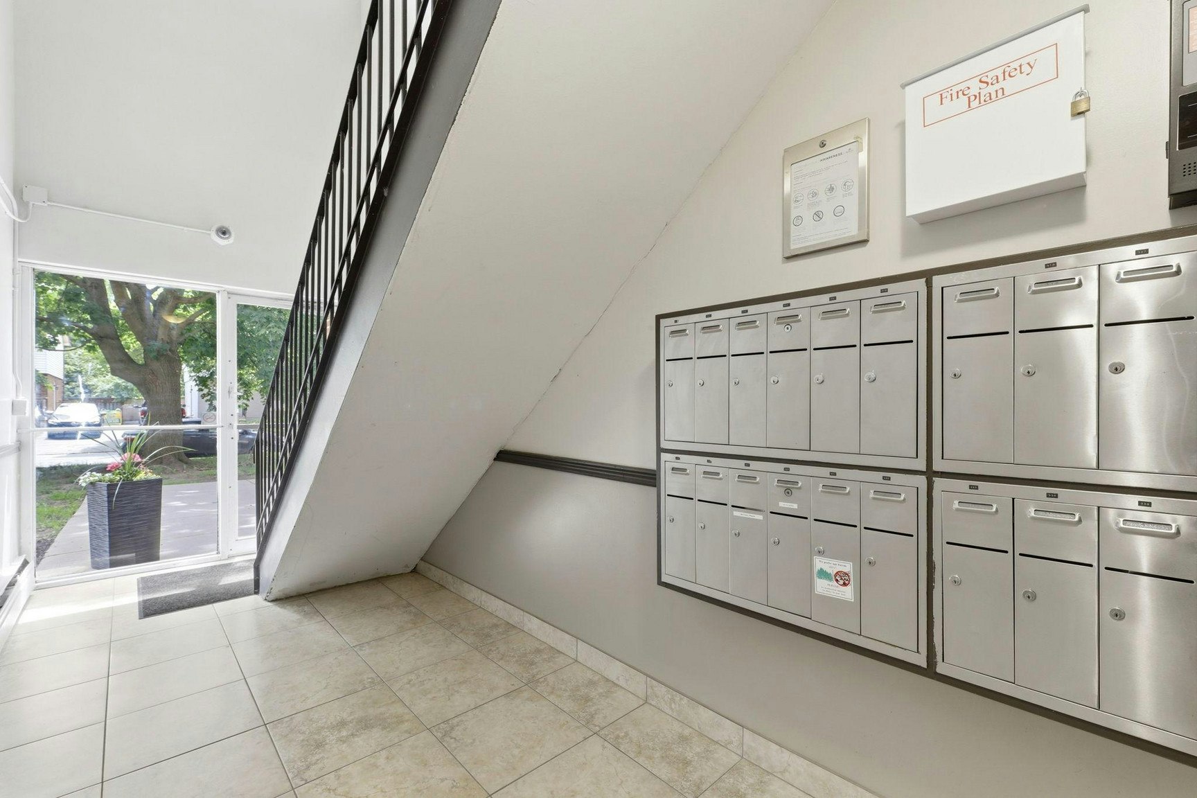 55-424-99 Cartier Road, London, ON, N5V 1G4 - 5