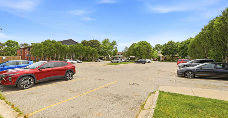 87-222-99 Cartier Road, London, ON, N5V 1G4 - 36