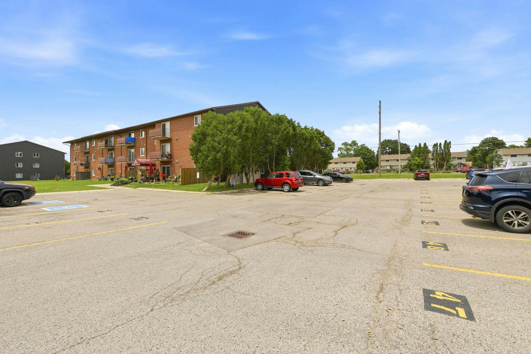 87-222-99 Cartier Road, London, ON, N5V 1G4 - 35