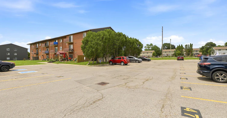 87-222-99 Cartier Road, London, ON, N5V 1G4 - 35