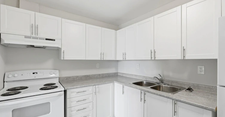 87-222-99 Cartier Road, London, ON, N5V 1G4 - 11