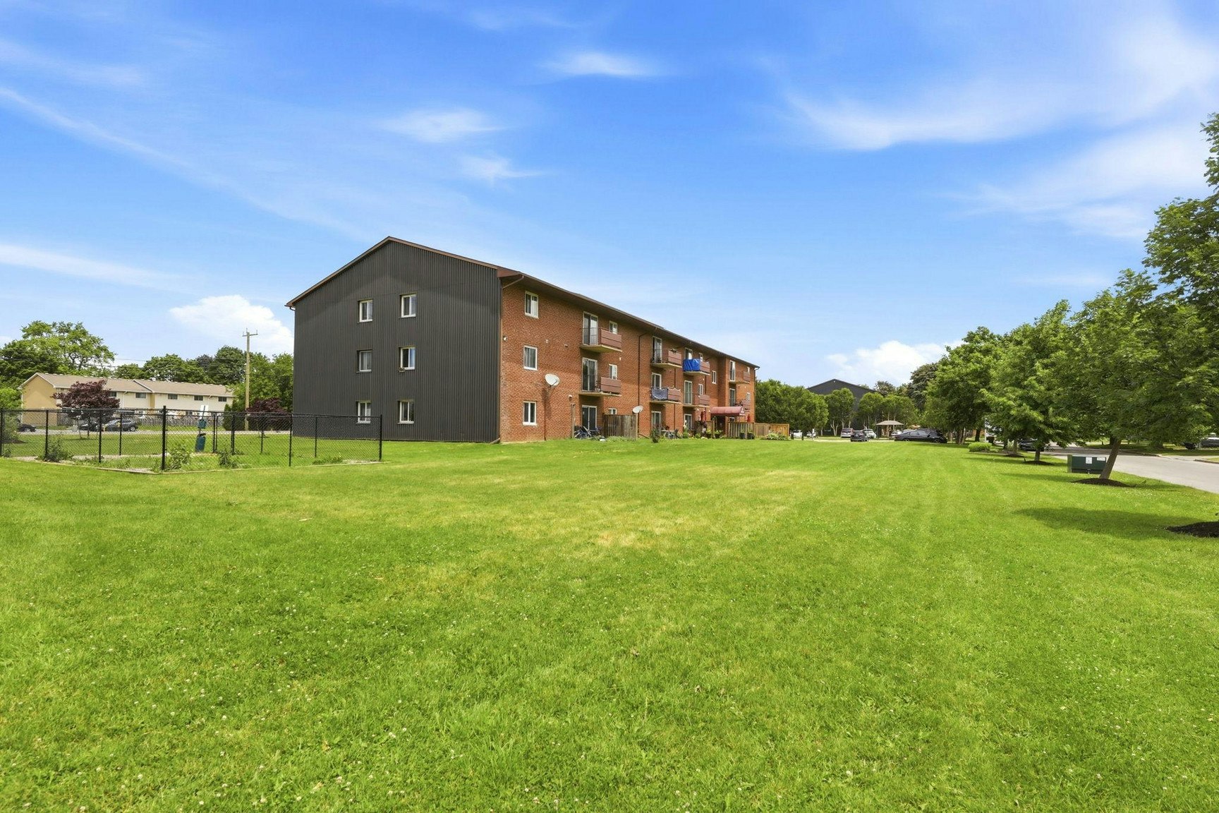 87-222-99 Cartier Road, London, ON, N5V 1G4 - 33
