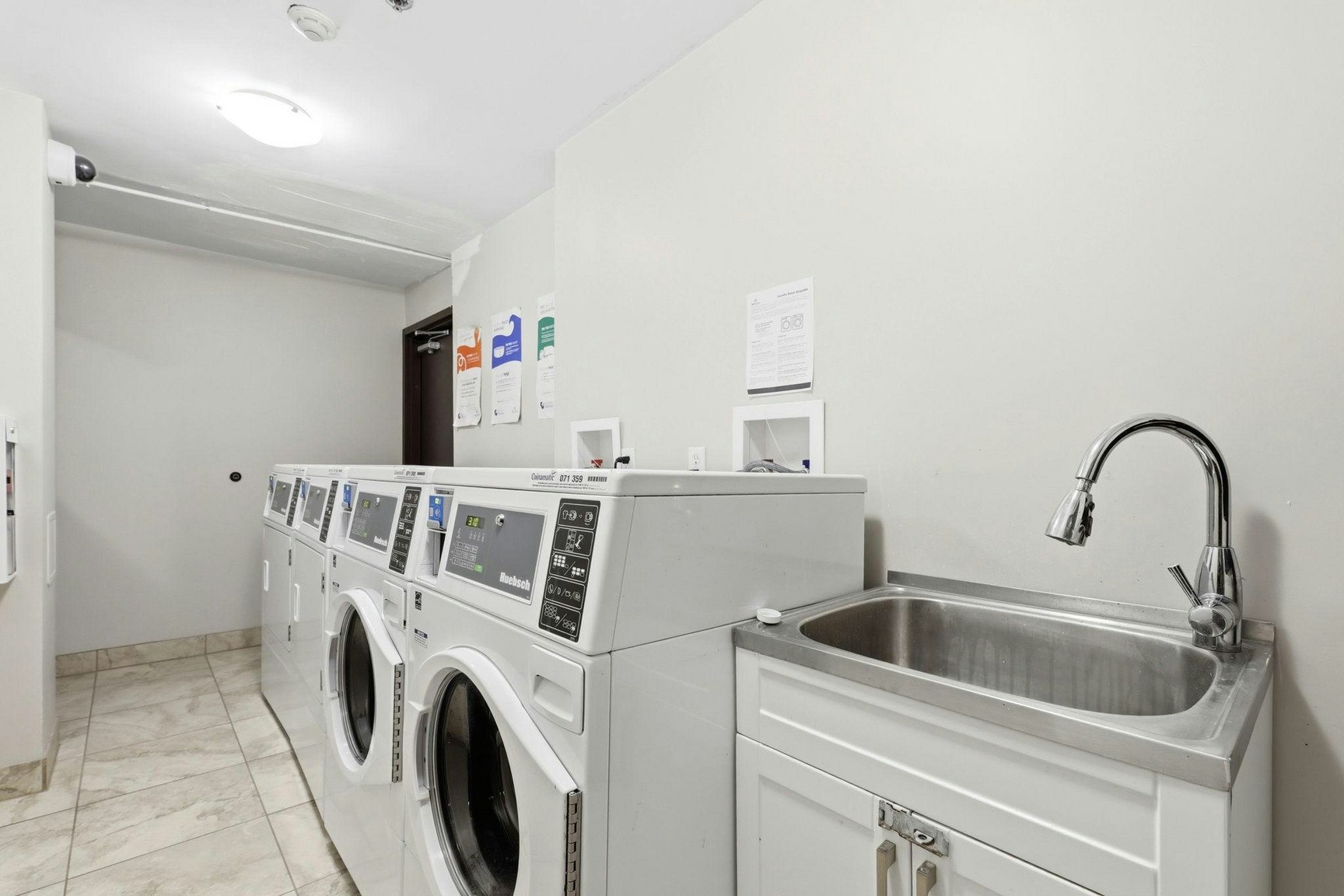 87-222-99 Cartier Road, London, ON, N5V 1G4 - 30