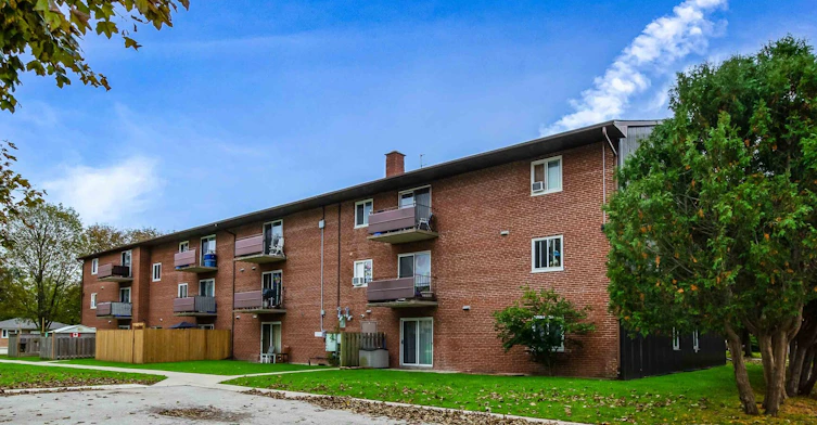 99 Cartier Road, London, ON, N5V 1G4