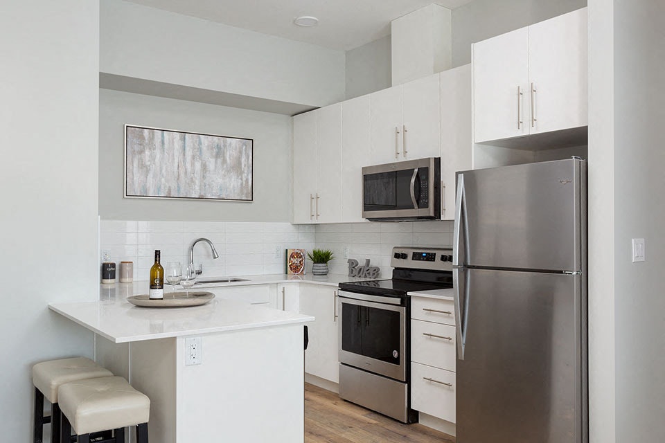 724 Valley Road, Kelowna, BC, V1V 2E6 - 3