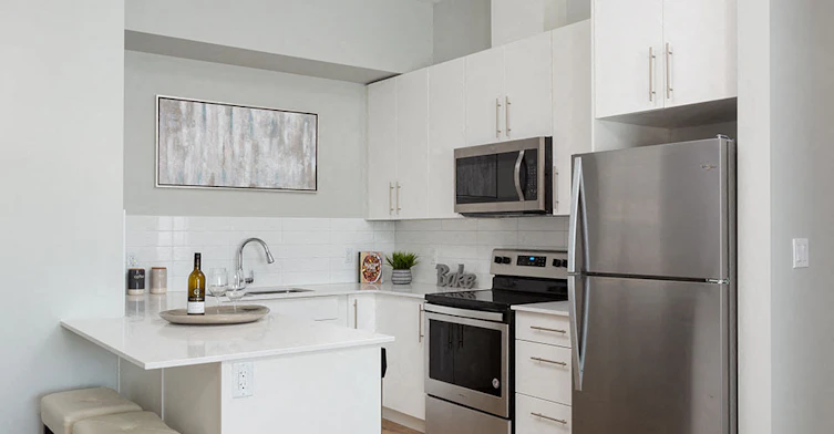 724 Valley Road, Kelowna, BC, V1V 2E6 - 3