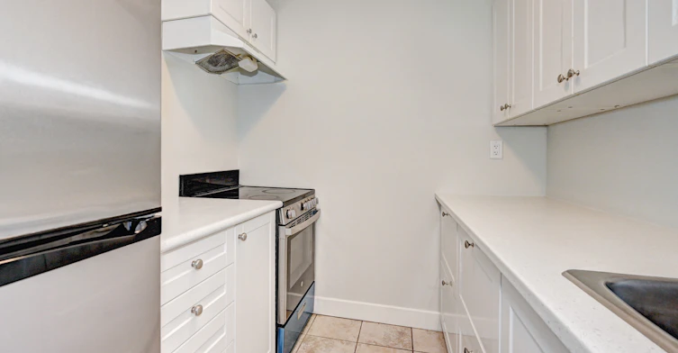 208-120 Grand Avenue, London, ON, N6C 1L7 - 5