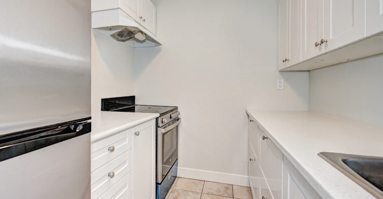302-120 Grand Avenue, London, ON, N6C 1L7 - 5