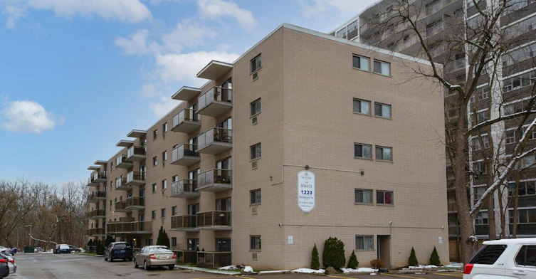 1223 Richmond Street, London, ON, N6A 3L8 - 2